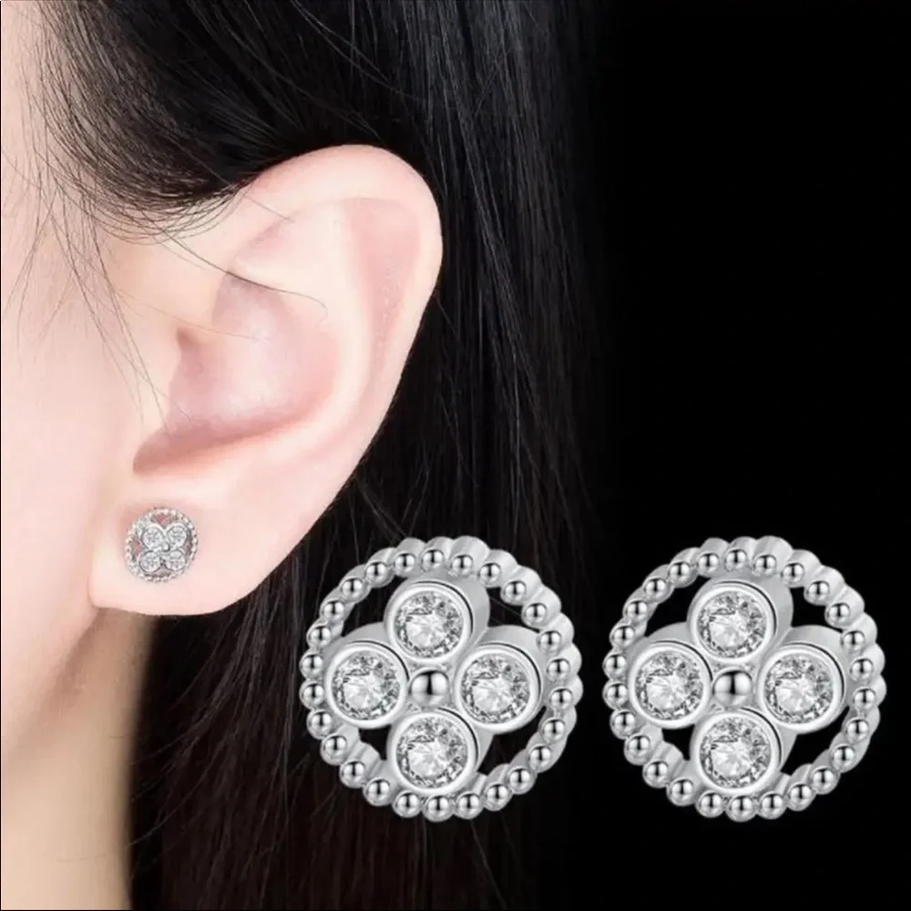 🌟 Sterling Silver Circle Stud Earrings